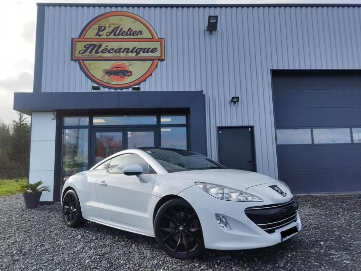 Le spécialiste de la vente de véhicules neufs et d’occasion.